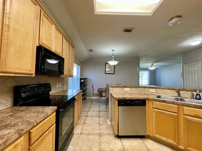 Building Photo - 12347 Carmel Dale Ln