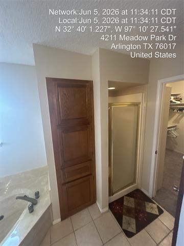 Building Photo - 4211 Meadow Park Dr