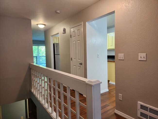 Building Photo - 500 National Ave N