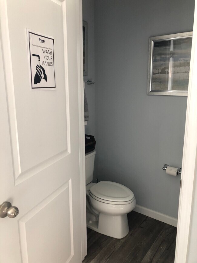 Half Bath On Main Floor - 5202 Austin Knoll Ct