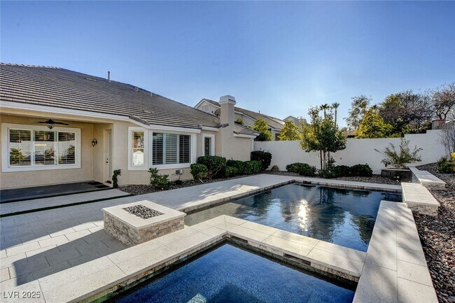 Building Photo - 10728 Elm Ridge Ave