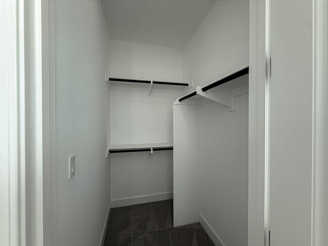 Building Photo - 4028 Freestone Pl