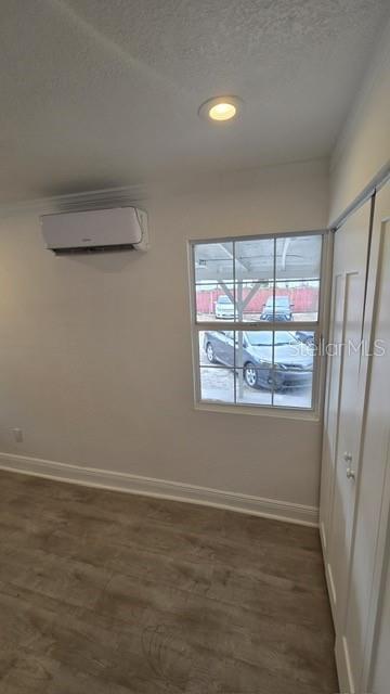 Building Photo - 4807 E 10th Ave