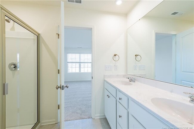 Building Photo - 55 Fern Ridge Dr