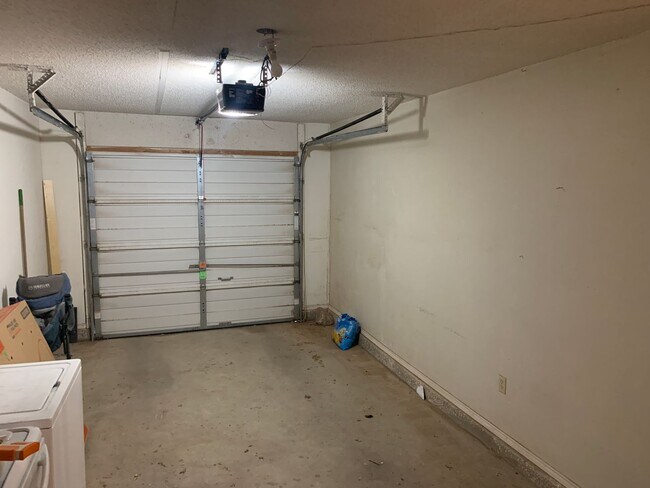 Building Photo - Cozy 2 bedroom 1 1/2 bath in Friendship ISD!