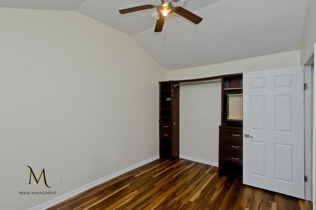 Building Photo - Single-Level Living! 3 Bed Ranch with Mode...