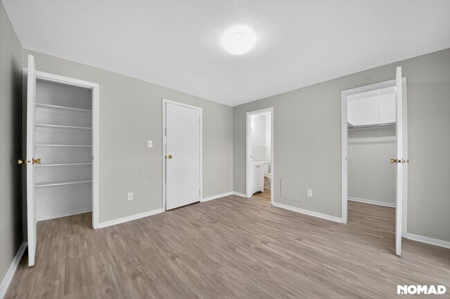 Building Photo - 1865 Fenton St