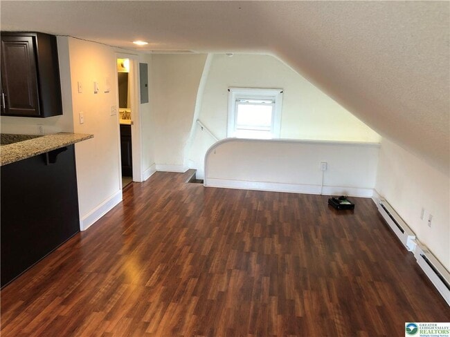 Building Photo - 328 Polk St