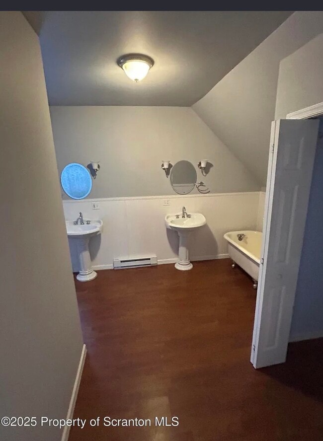 Building Photo - 30 Belmont St