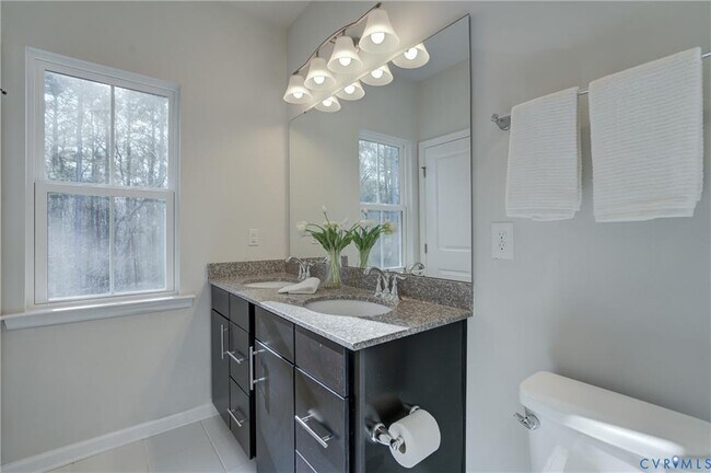Building Photo - 429 Crofton Village Terrace