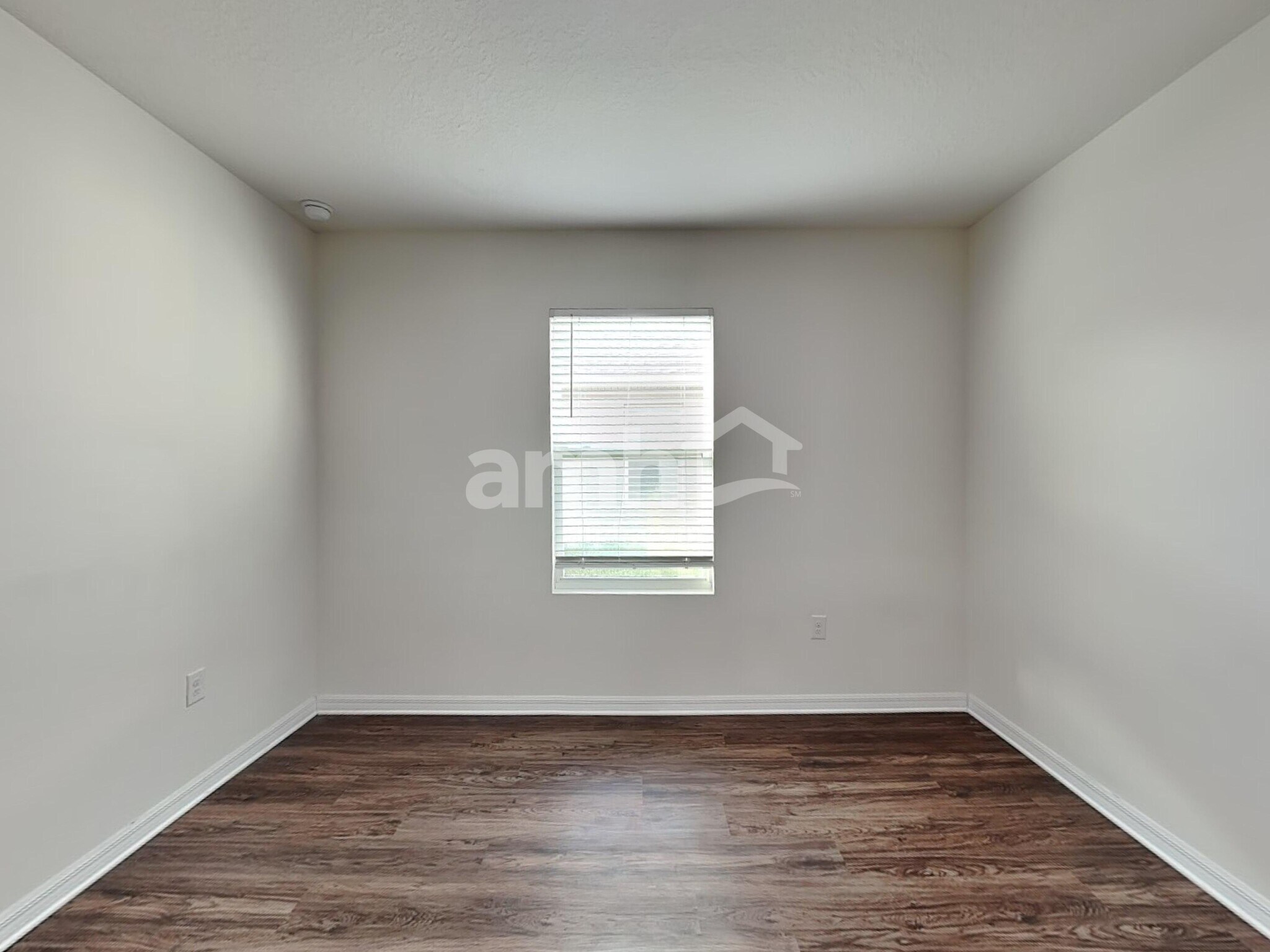 Building Photo - 2634 Greenleaf Ter