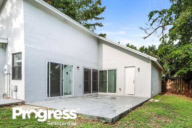 Building Photo - 13618 SW 287th Ter