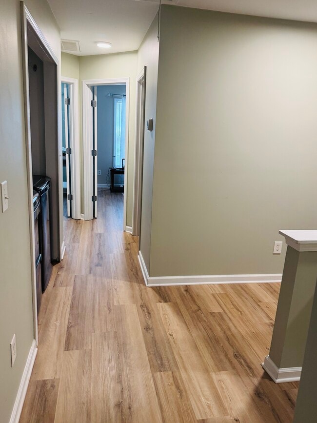 Building Photo - 2671 Cedar Dr