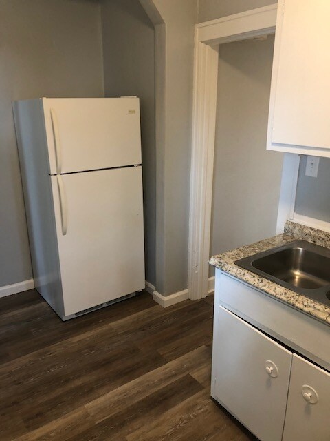 Kitchen - 467 Brimhall St