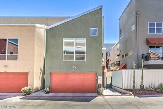 Building Photo - 1999 Yaupon Ave