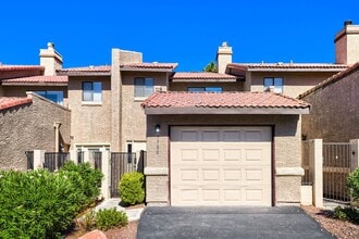 Building Photo - Townhome for Rent
