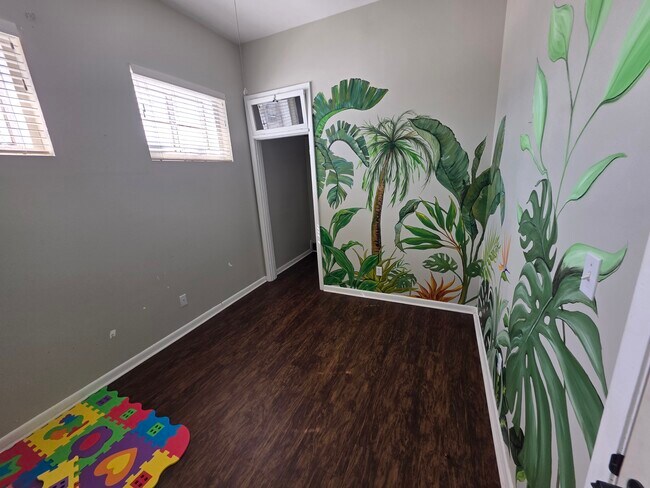 Building Photo - 40 N Eustis St