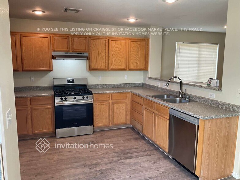 Building Photo - 9153 Starling Wing Pl