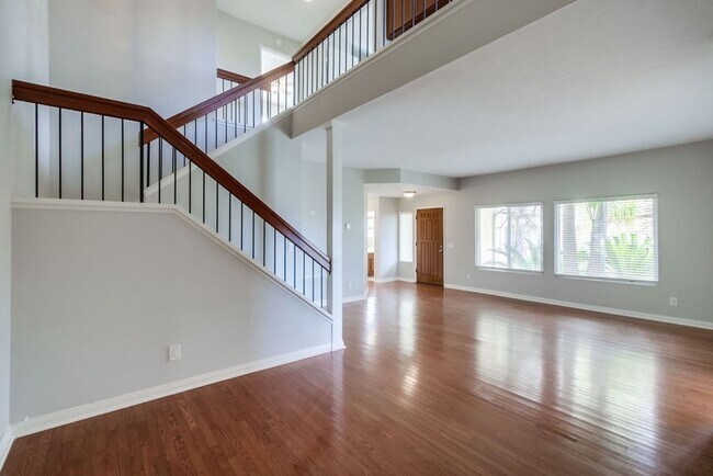 Building Photo - **Available Now*** Encinitas,  4 bedroom, 2.5 bathroom with 2 car garage***