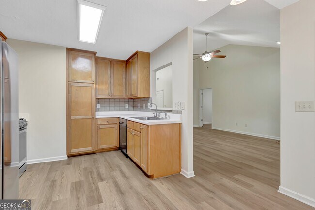 Building Photo - 503 Hunterian Pl