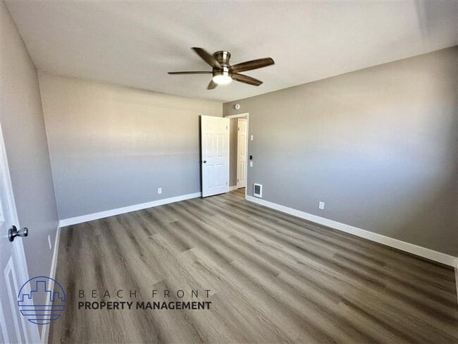 Building Photo - 2215 Nelson Ave.