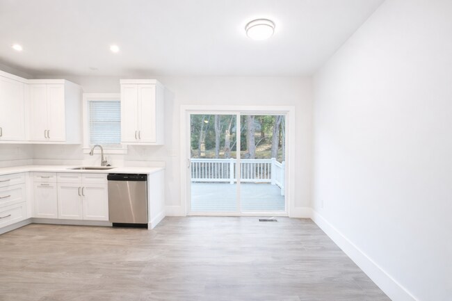 Building Photo - New Construction - North Asheville - Rental