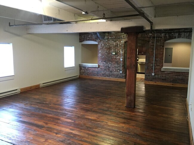 Building Photo - 501 Madison Ave