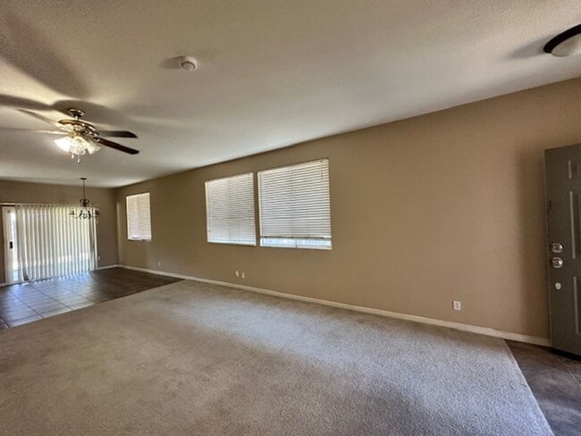 Building Photo - Move-In Special: 1/2 Off First Months Rent