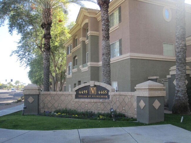 Building Photo - 4465 E Paradise Vlg Pkwy S