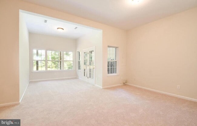 Building Photo - 3802 Koval Ln