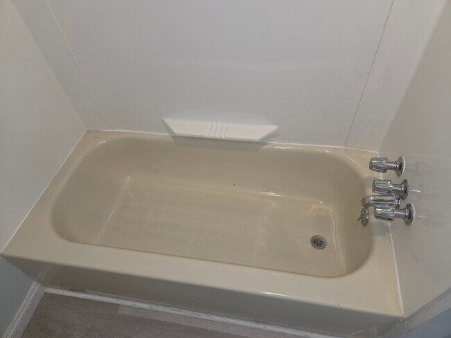 Building Photo - 2401 41st St