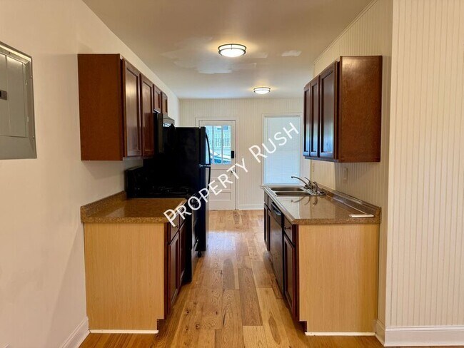 Building Photo - 4521 Balcomb St