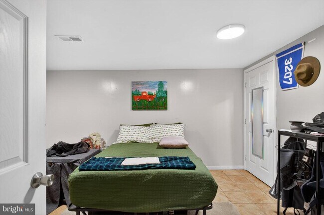 Building Photo - 1238 Logger Dr