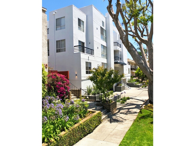 1818 Camden Ave, Los Angeles, CA 90025 - 1818 Camden Ave