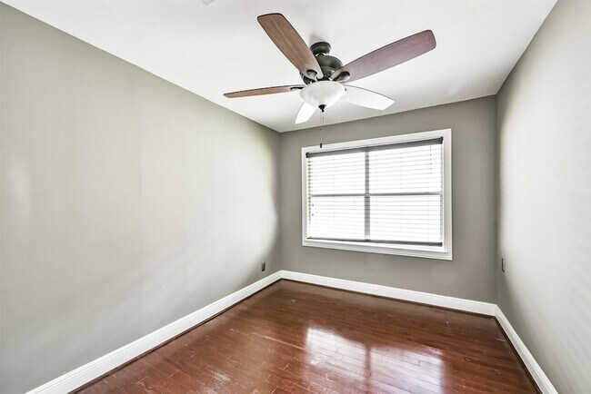 Building Photo - 6833 Concho St