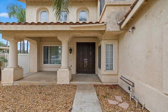 Building Photo - Lakefront Home for Lease – Panoramic Views...