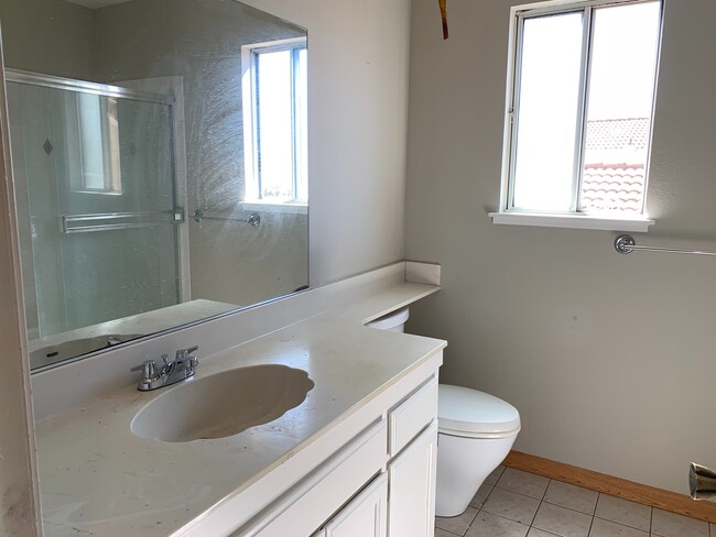 Building Photo - Beautiful Pittsburg Home