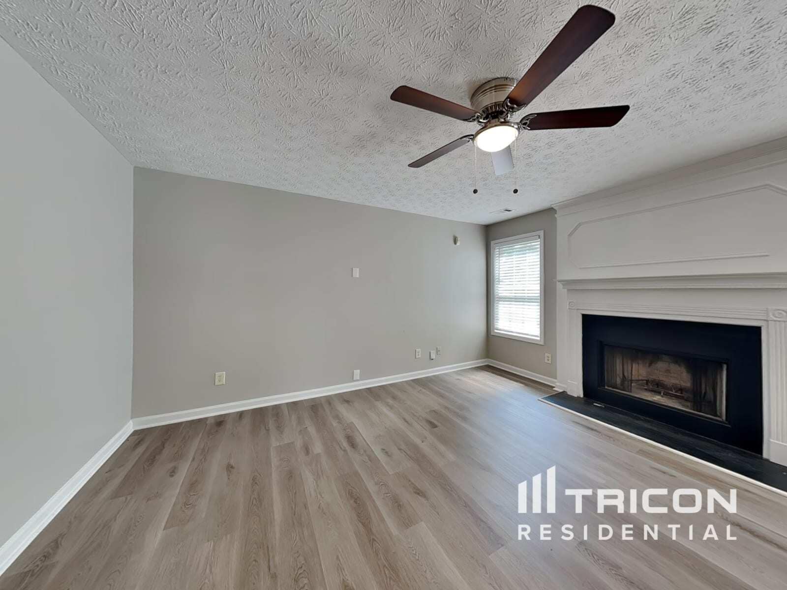 Building Photo - 3792 Fryeburg Pl