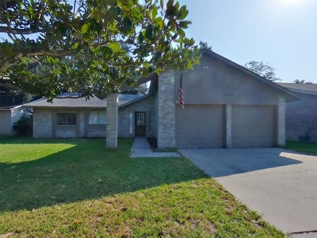 Primary Photo - 23426 Canyon Lake Dr