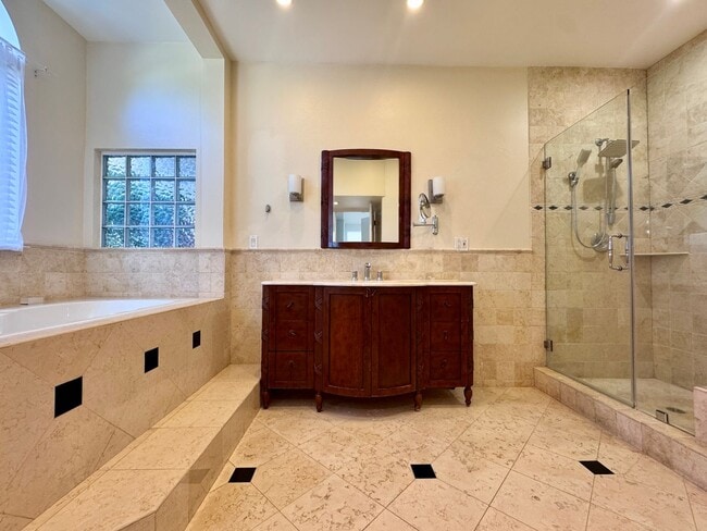 Building Photo - Beautifully remodeled 4 bedroom house in prime Woodland Hills Neighborhood