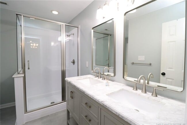 Building Photo - 109 Candy Apple Ct