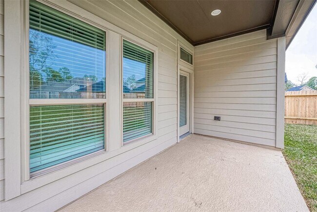 Building Photo - 213 McCrea Ct