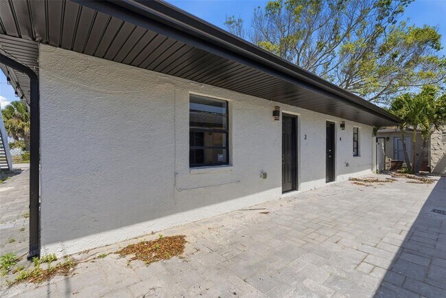 Building Photo - 113 145th Ave