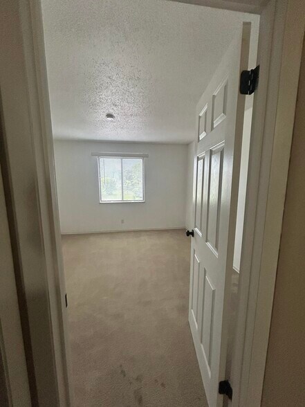 2nd Bedroom - 1233 Guelbreth Ln