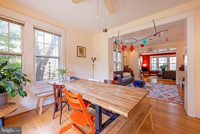 Building Photo - 3512 35th St NW