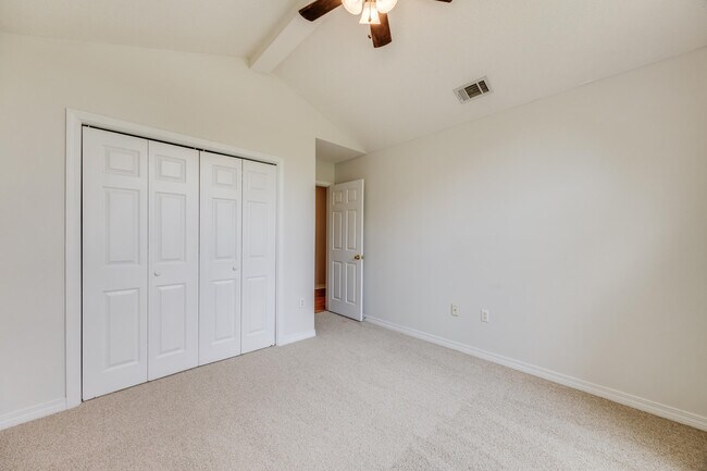 Building Photo - 2803 MacGregor Ln