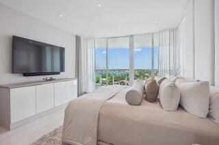 Building Photo - 2241 SE 17th St