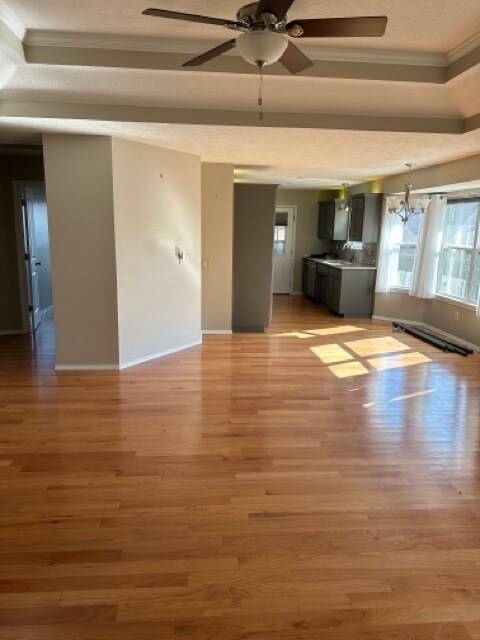 Building Photo - 1258 W Bluegrass Rd