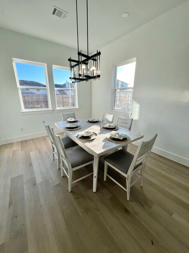 Building Photo - 3810 St Simon Manor Dr