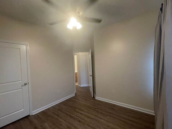 Building Photo - Beautiful home in Clearfield Oaks